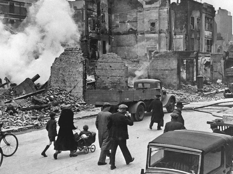 The Billion Pound Drop: Did the Blitz enhance London’s Economy?