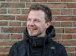 Fellow and alumnus Thomas Buser ranked first in Dutch ‘Economentop 40’