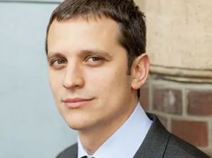 A paper on why negotiations often yield better outcomes than auctions by Vladimir Vladimirov in the Journal of Finance