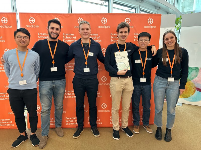 Tinbergen Institute students win first and second prize in the National Economics Olympiad 2023